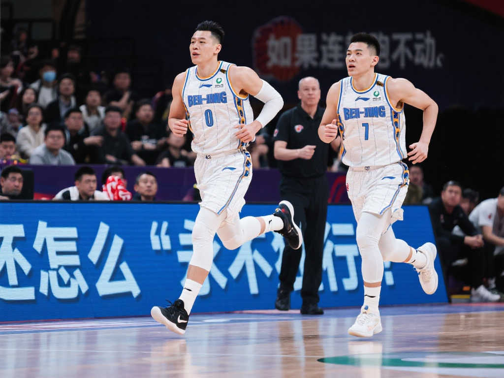 林良锋:节能策略失效,利物浦胜负皆因体能短板 林良锋:节能策略失效,利物浦胜负皆因体能短板