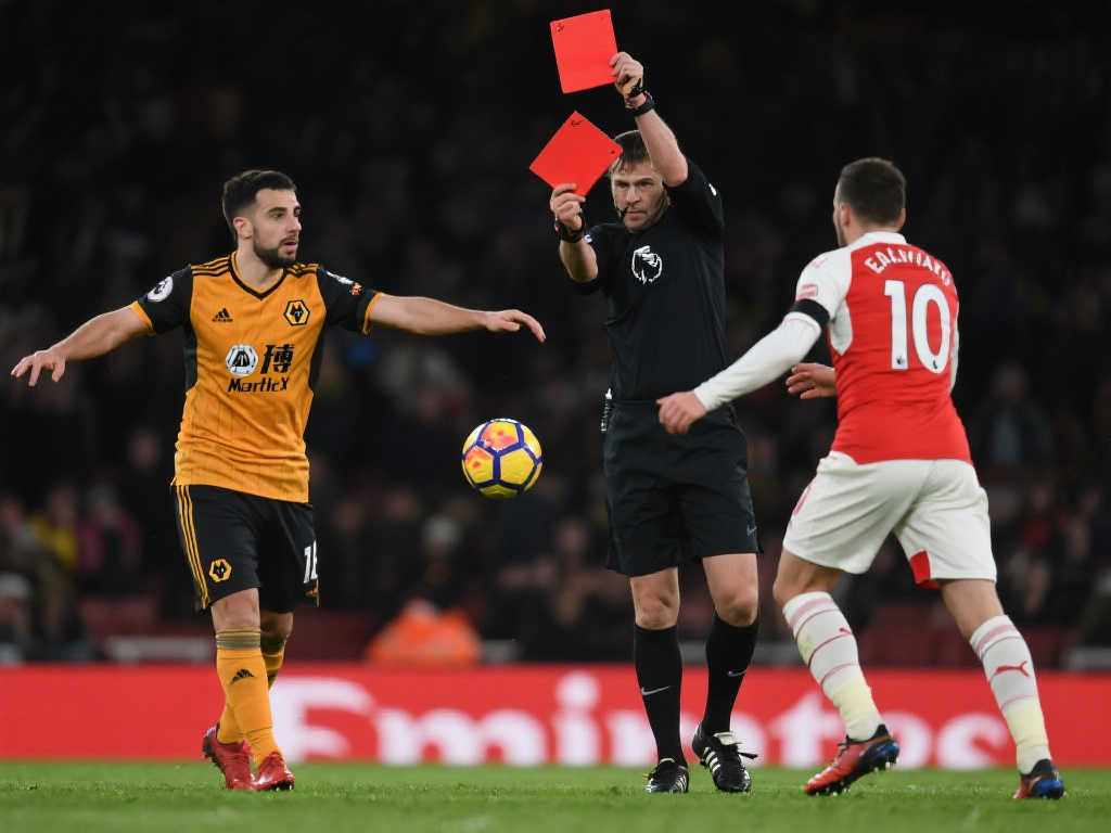 【英超】十人狼队不敌十人阿森纳,卡拉菲奥里破门建功0-1 【英超】十人狼队不敌十人阿森纳,卡拉菲奥里破门建功0-1